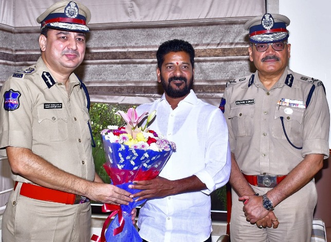 Telangana DGP’s suspension for violating the MCC by meeting Revanth Reddy revoked by the ECI